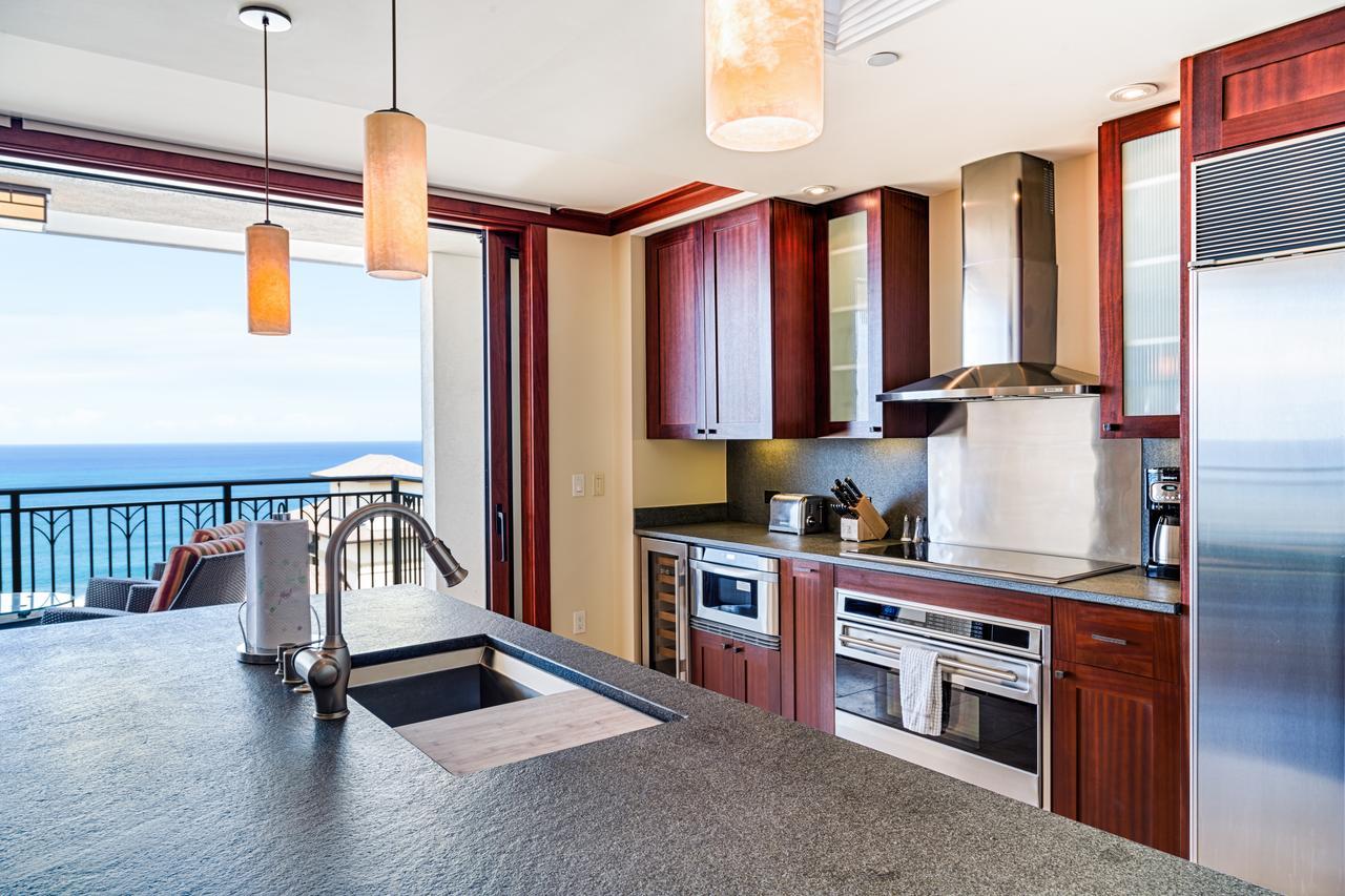 Top Floor Penthouse With Panoramic View - Ocean Tower At Ko Olina Beach Villas Resort カポレイ エクステリア 写真